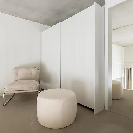 Apartment Homewell Deluxe Lofts *