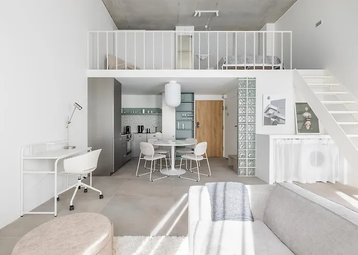 Homewell Deluxe Lofts *