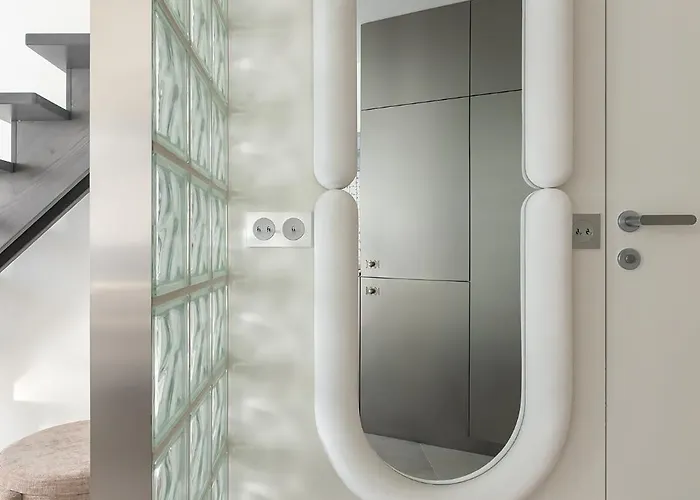 Homewell Deluxe Lofts