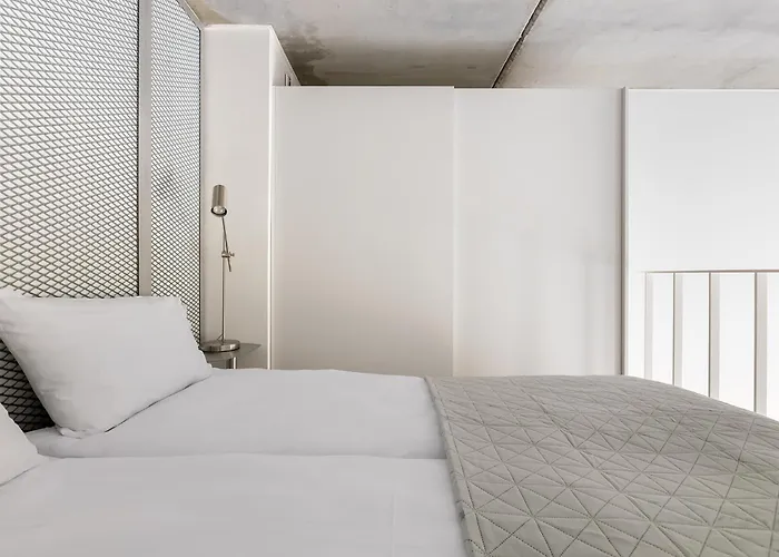 Homewell Deluxe Lofts Apartment