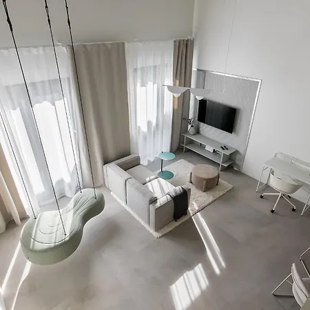 Апартаменти Homewell Deluxe Lofts