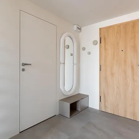 Apartment Homewell Deluxe Lofts *