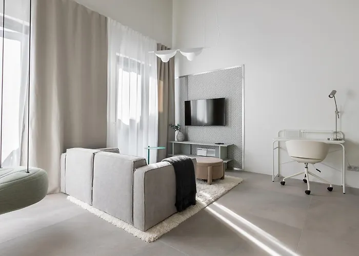 Homewell Deluxe Lofts *