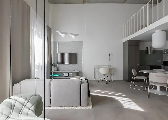 Апартаменти Homewell Deluxe Lofts