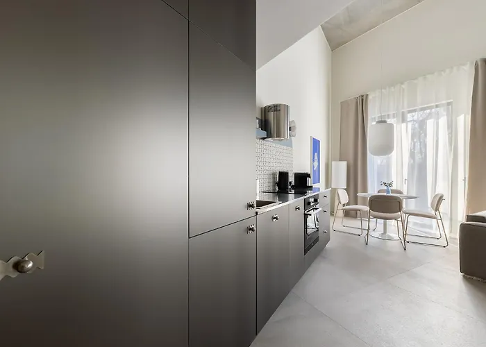 Homewell Deluxe Lofts Апартаменти