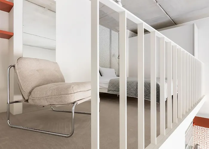 Апартаменти Homewell Deluxe Lofts *