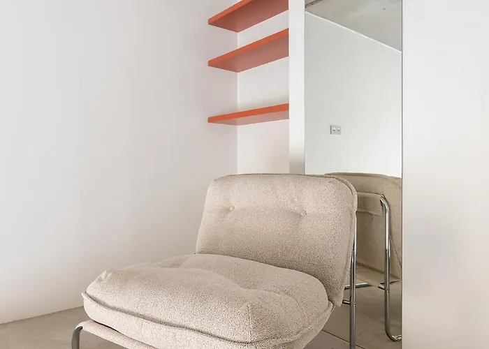 Homewell Deluxe Lofts *